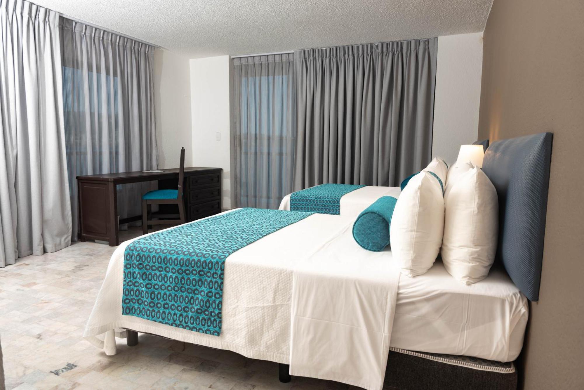 Ritz Acapulco All Inclusive Luaran gambar A bedroom at the hotel