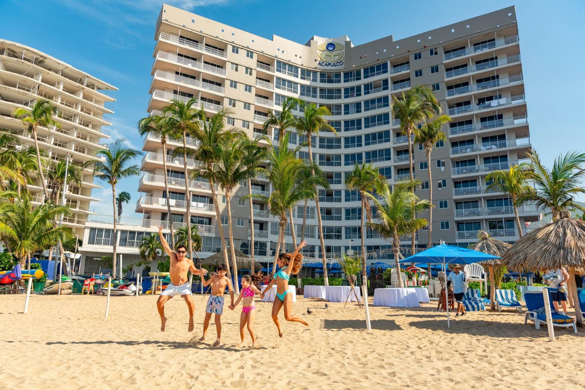 Ritz Acapulco All Inclusive Luaran gambar The beach at the Hilton San Diego Bayfront